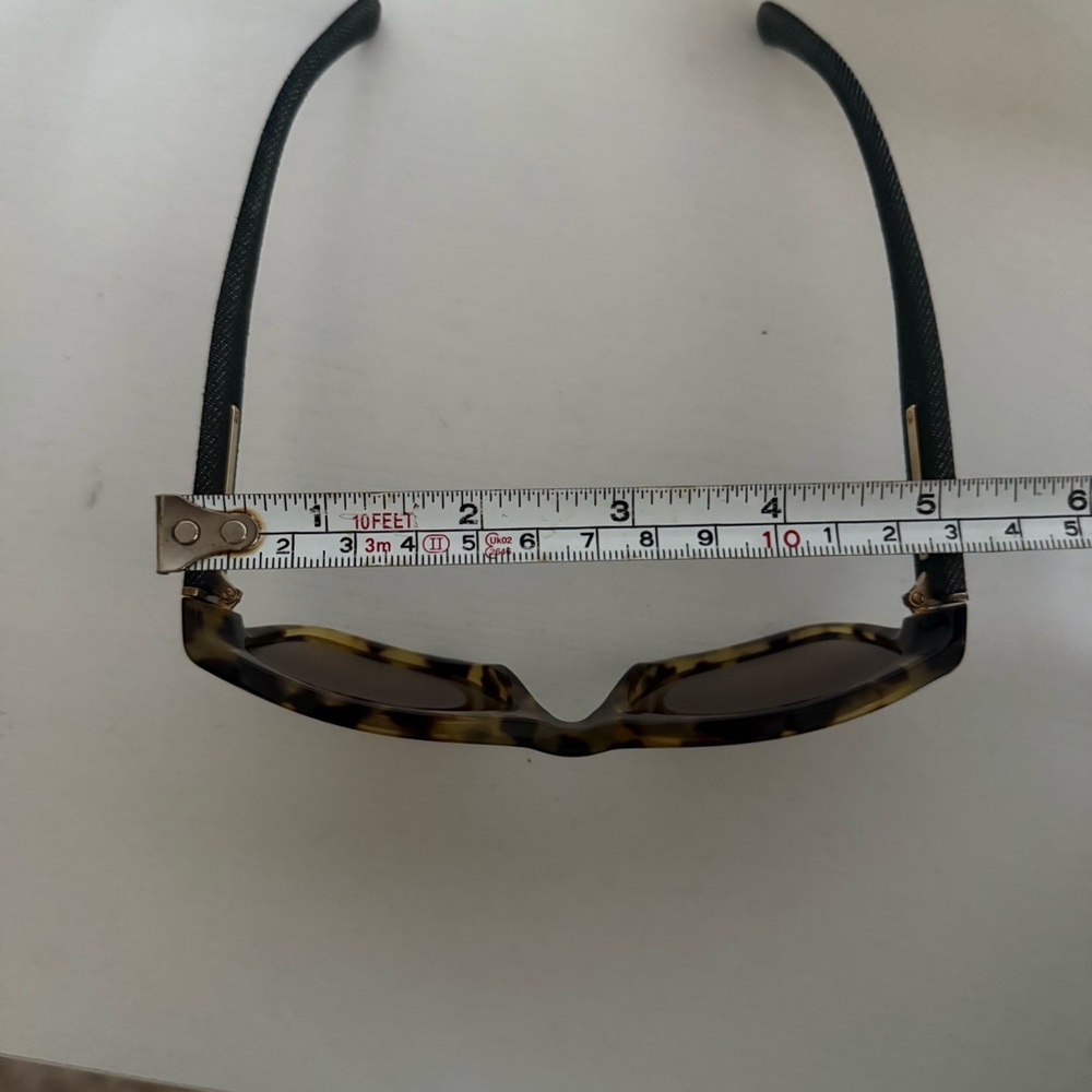 Chanel Tortoiseshell Cat Eye Sunglasses Tweed Arms Gold CC Logo Italy - Picture 8 of 12